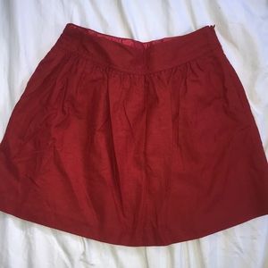 Red, mid thigh, wool blend skirt - size 8